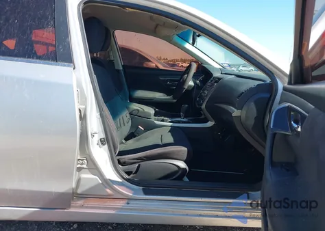 2014 Nissan Altima 2.5/2.5 S/2.5 Sl/2.5 Sv z USA, uszkodzony, nr VIN 1N4AL3APXEC413130